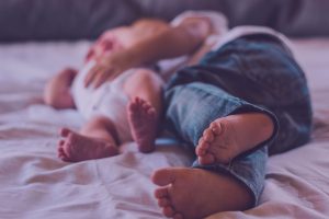 Co-Sleeping, Bedsharing, Geschwister, Familienbett